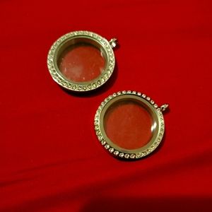 Extra lockets for necklace